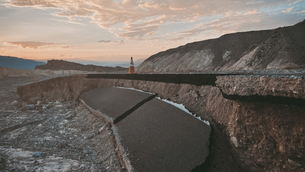 EnviraGallery-usatrip2022-12. März 2025 - Pastel-broken-road.jpeg- 03.jpg
